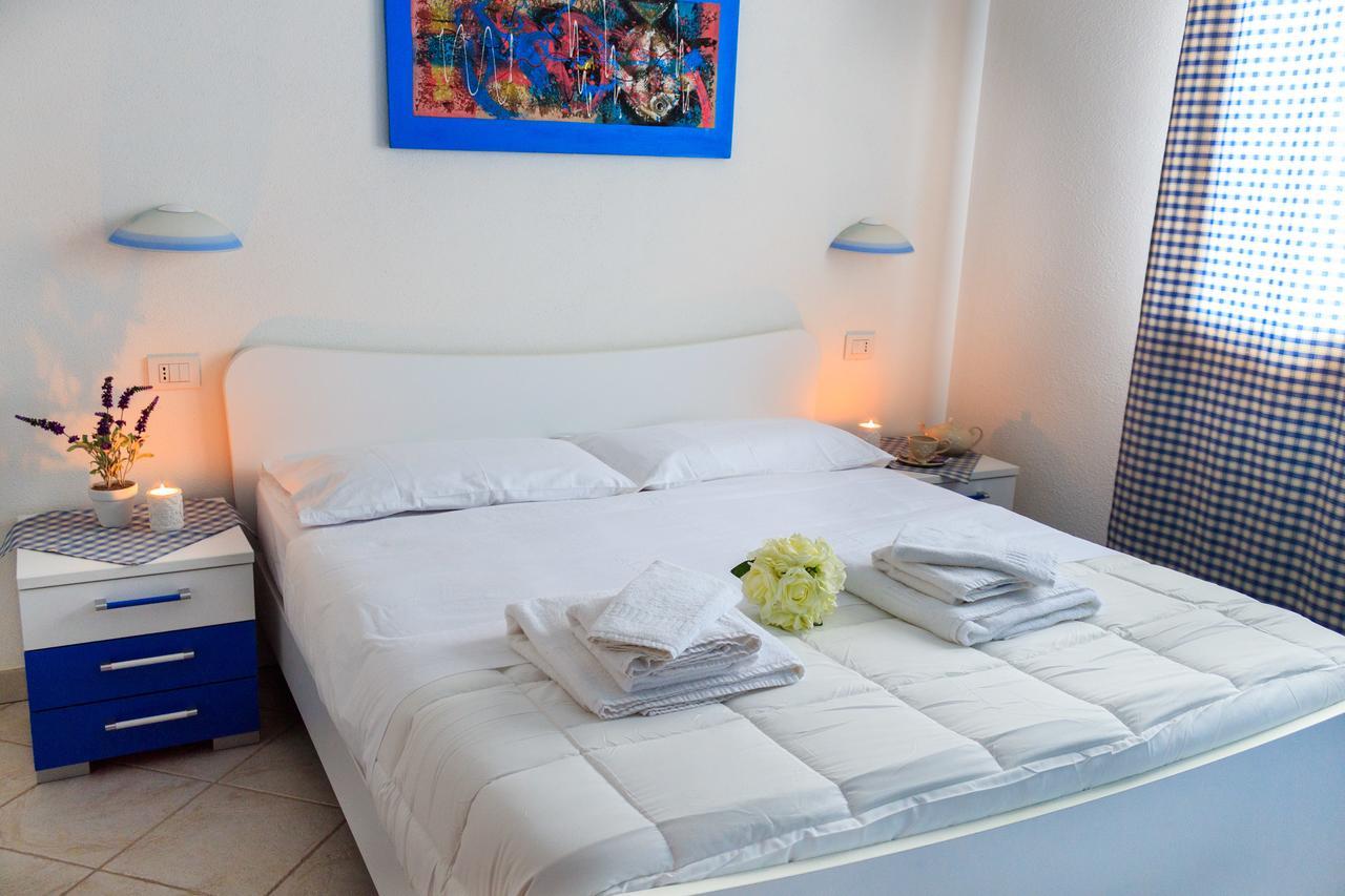 Sanpietroburgo 22 Apartment ออลเบีย ภายนอก รูปภาพ