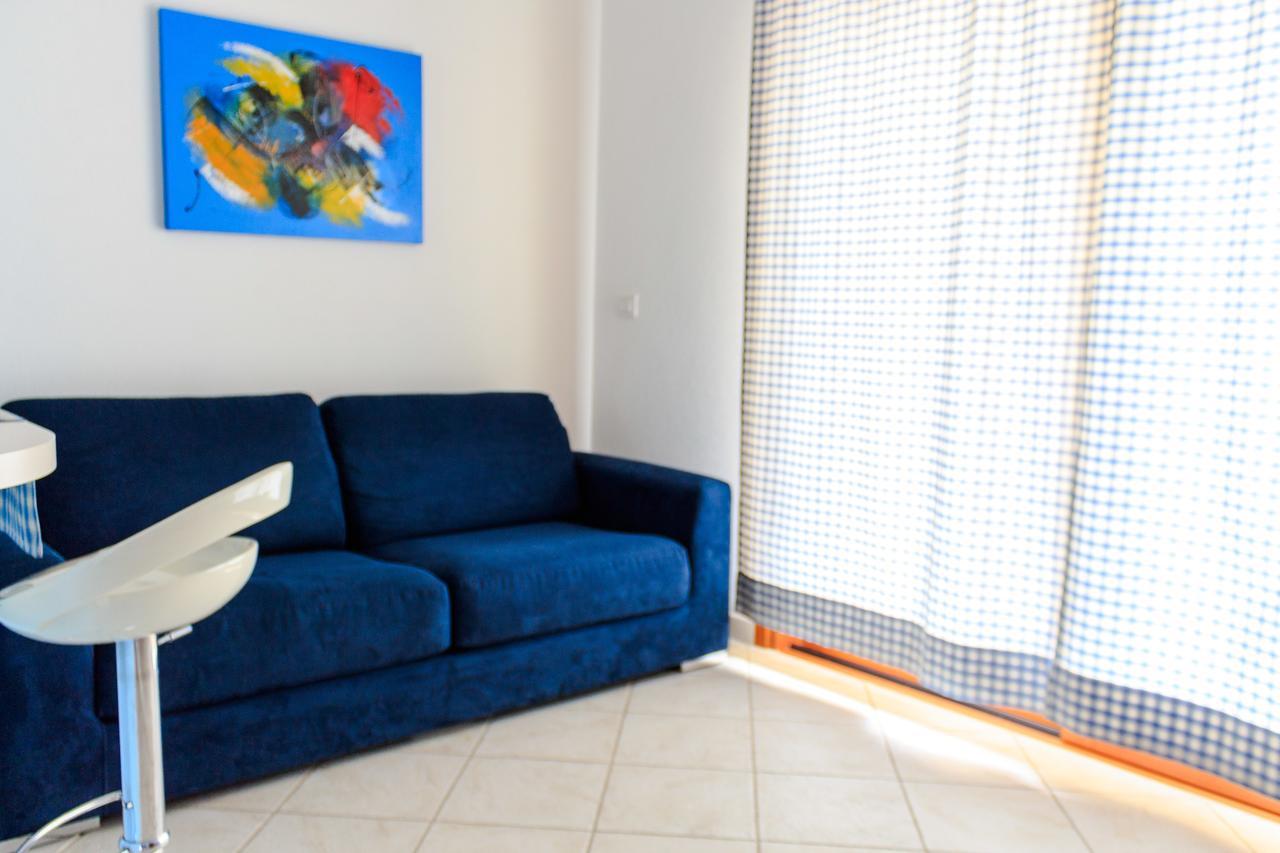 Sanpietroburgo 22 Apartment ออลเบีย ภายนอก รูปภาพ